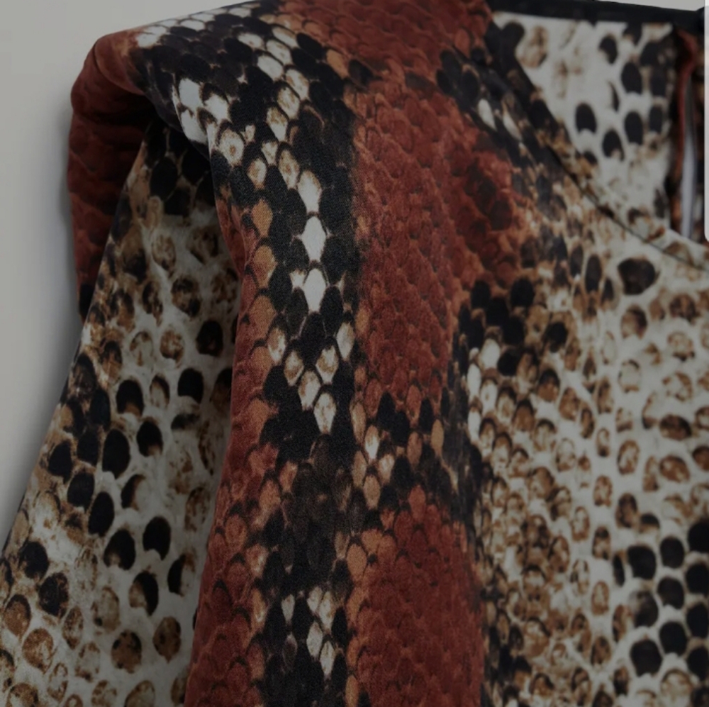 Mango-Printed blouse with shoulder pads-NWT - Picture 4 of 4